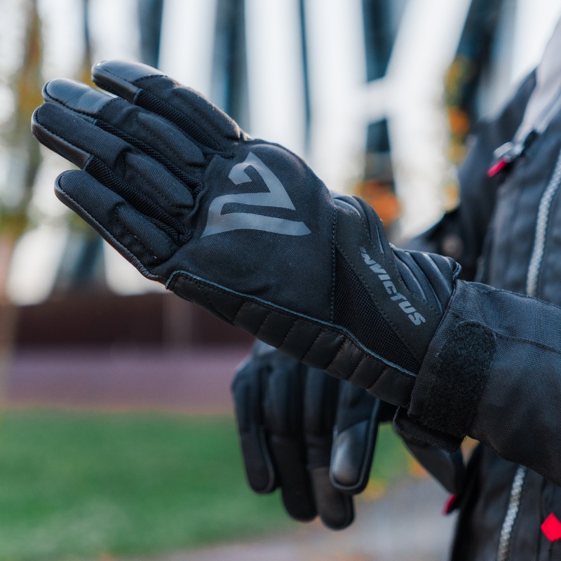 Guantes Rocket Invictus